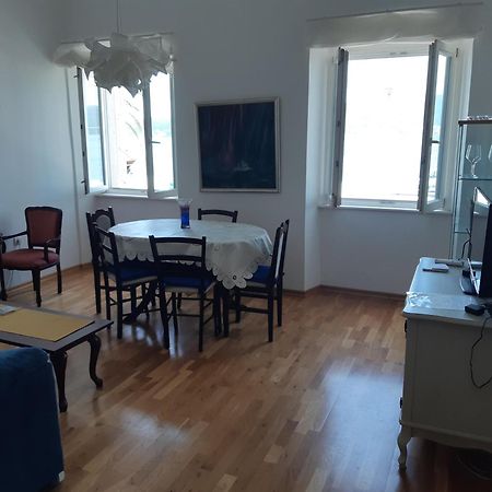 Mulo Stanicica Tivat Kamer foto