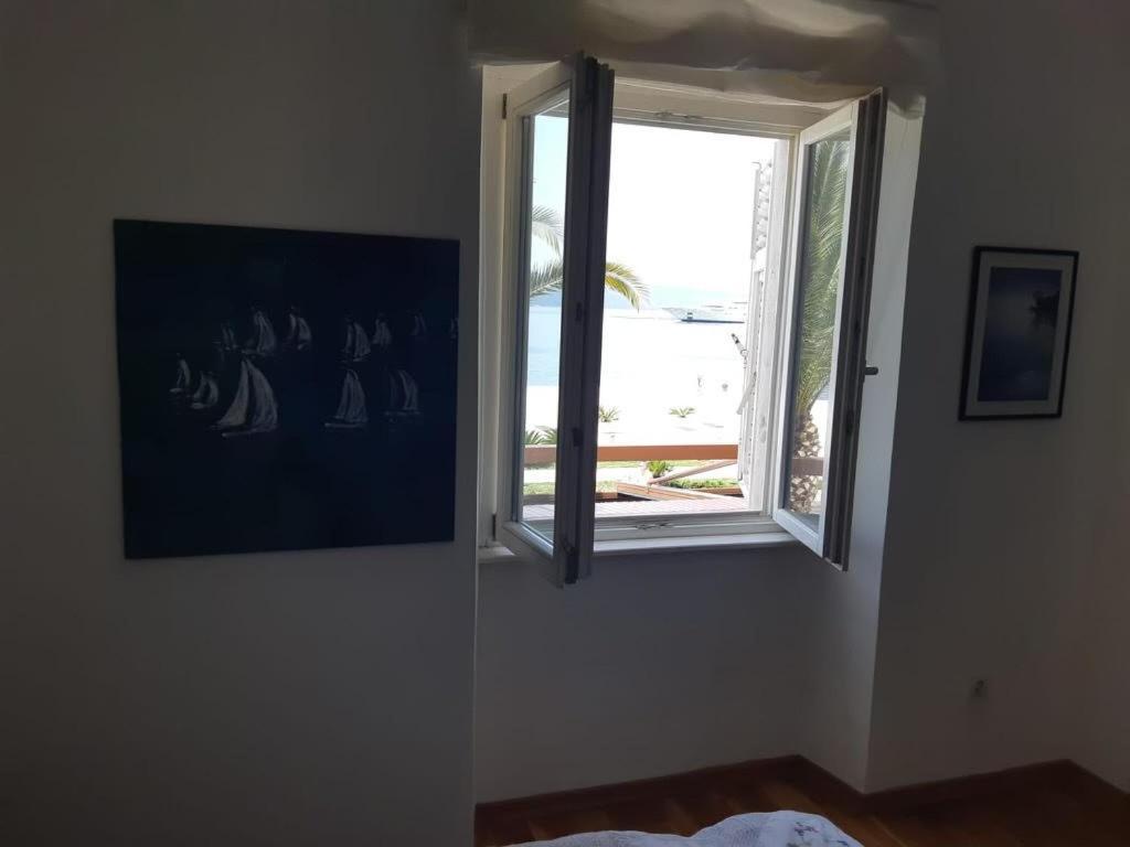 Mulo Stanicica Tivat Buitenkant foto