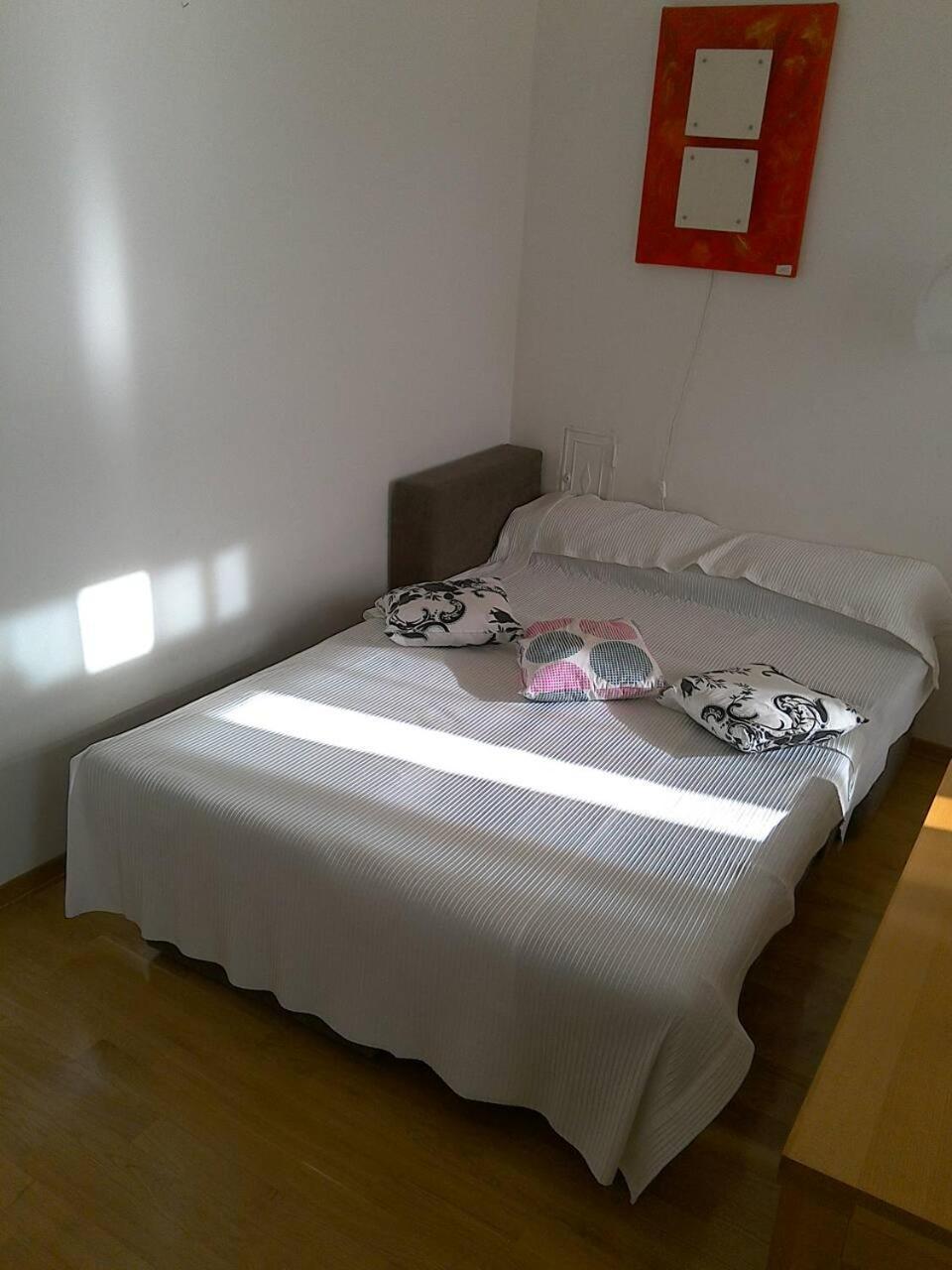 Mulo Stanicica Tivat Buitenkant foto